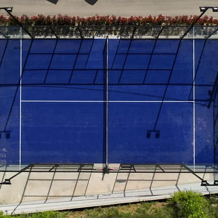 Willa Terra Moro - Split By Guide Crivac