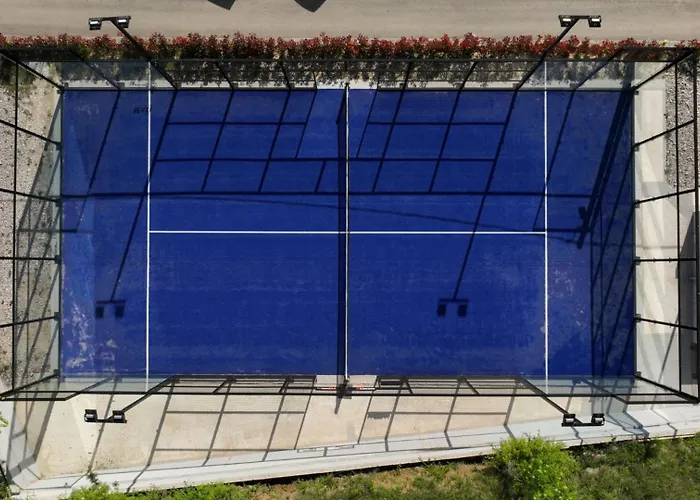 Willa Terra Moro - Split By Guide Crivac