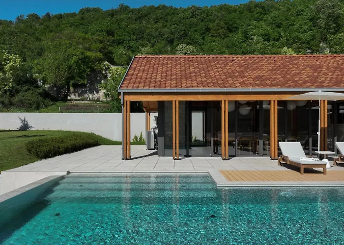 Terra Moro - Split By Guide Willa *