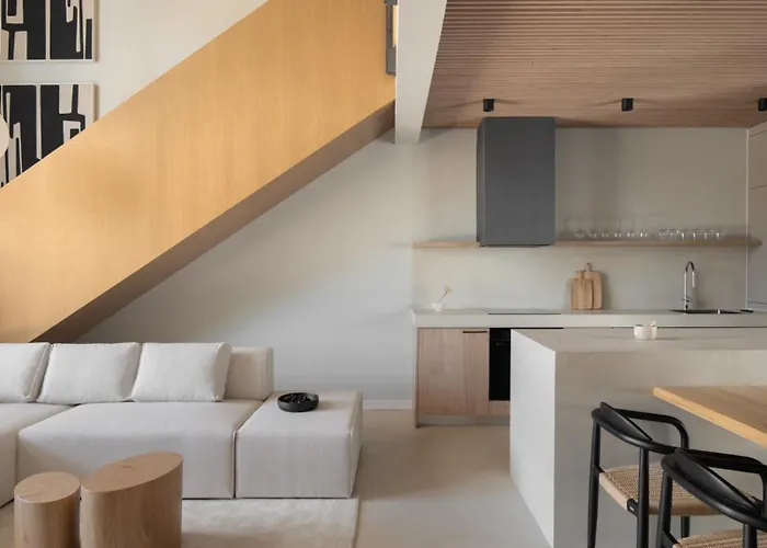 Willa Terra Moro - Split By Guide *